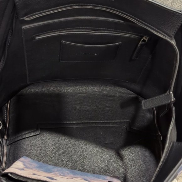 Calvin Klein Cloud Print zippered Tote Bag with Inner mini pouch - Picture 7 of 7